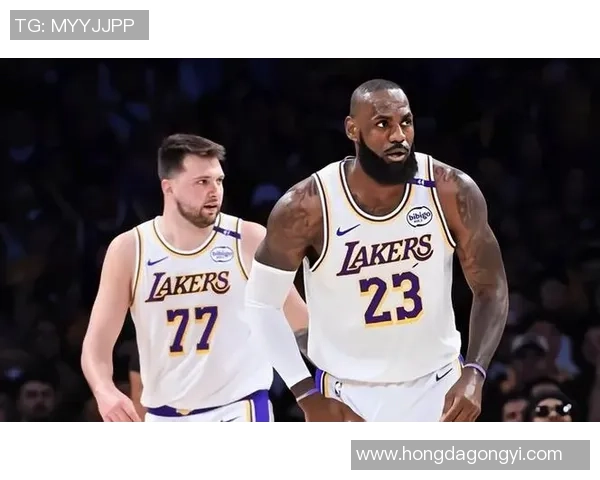 06火箭与湖人季后赛激战回顾传奇对决的巅峰时刻与经典瞬间