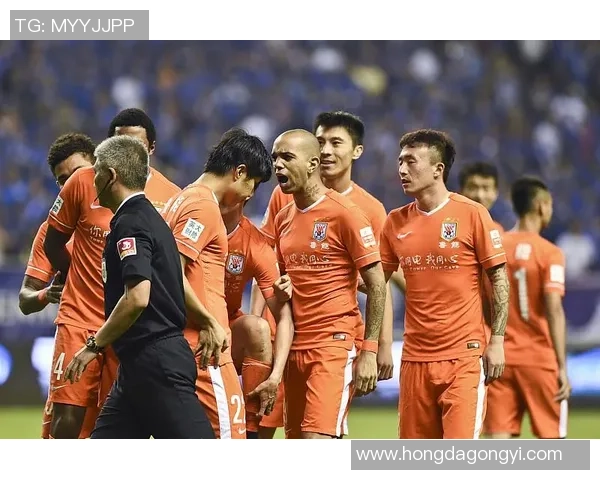 鲁本迪亚斯的足球之路与未来展望：从天才后卫到球队核心的成长历程