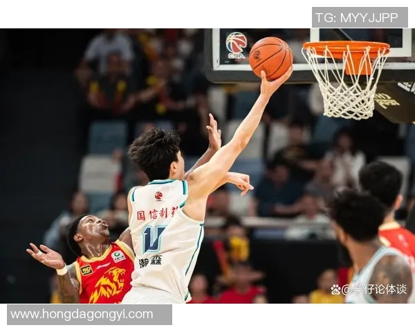 2016年首钢与新疆篮球对决回顾精彩瞬间与赛场激情再现 2016年首钢与新疆篮球对决回顾精彩瞬间与赛场激情再现