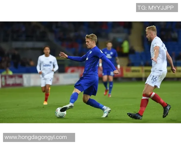 博尔顿与谢星期三的精彩对决揭示英格兰足球的魅力与竞争激烈性