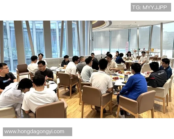 贾诚：在时代浪潮中追寻梦想与坚持的奋斗者之路