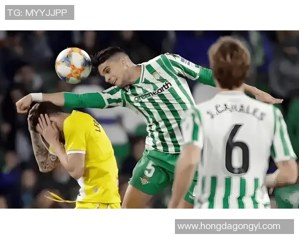 西甲焦点战巴塞罗那迎战比利亚雷亚尔争夺三分荣耀之战