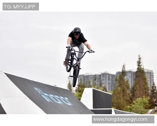 南京极限运动队在世界滑板锦标赛中的辉煌突破与成长历程揭秘